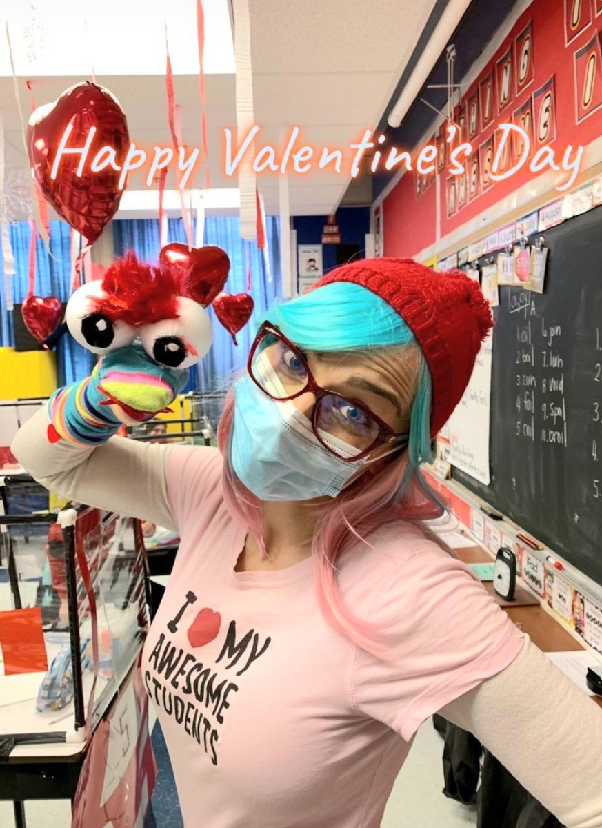 mrs_saraphanian's tweet photo. Each student got to write one thing they love about every student in the class. To tell you the truth..the pride beaming from each of them when they heard what their classmates think of them...may trump those valentine cards any year!❤ #complimentchain
@AscensionHcdsb https://t.co/f15E98ZwEu