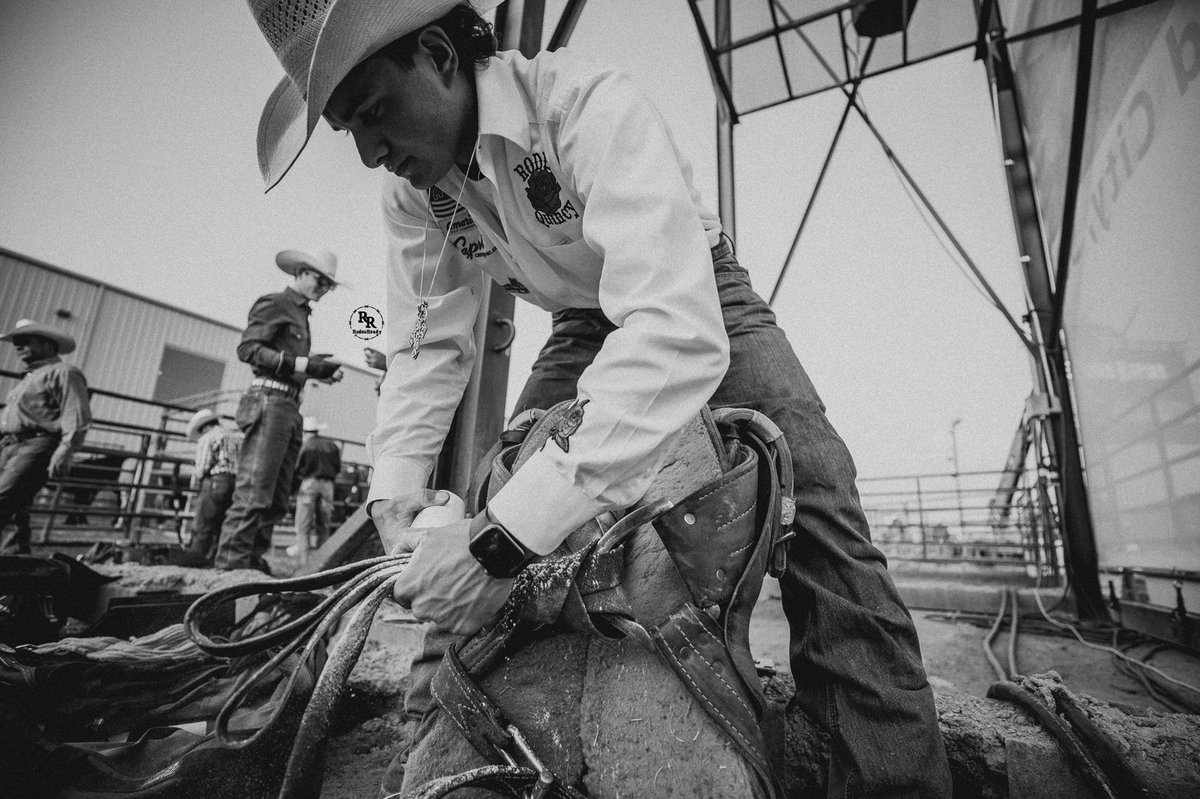 RodeoReady tweet media