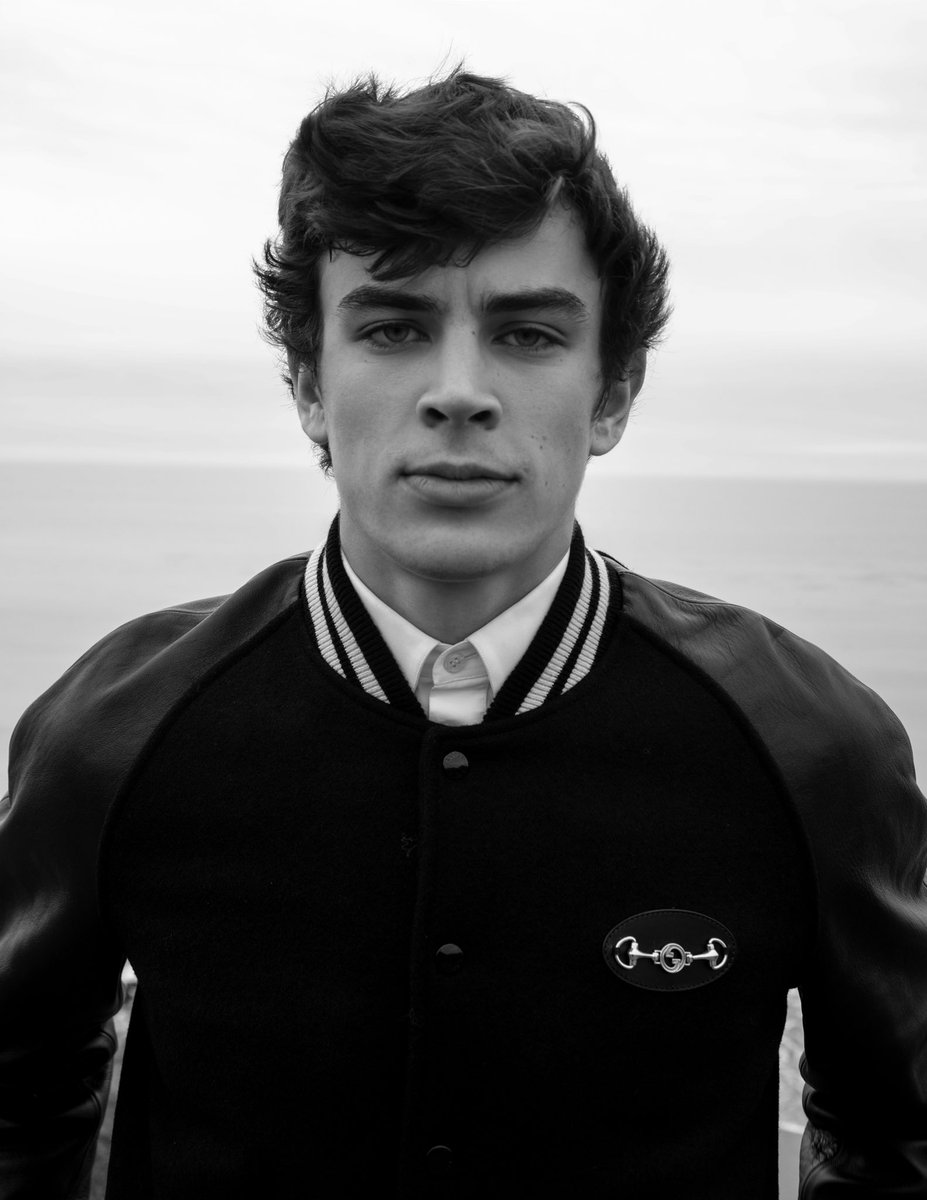 HayesGrier's tweet photo. Happy Valentine’s day 🌹 https://t.co/UjsePUZrZR