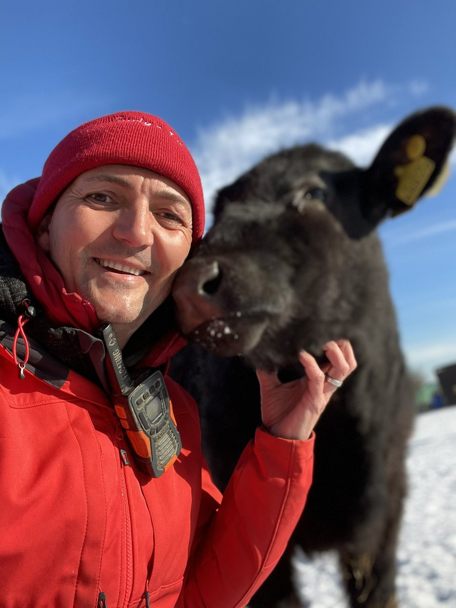 Follow the link 👇👇below to take a virtual tour of #CurlysFarm as you fly over and around the farm and see some familiar faces 🐮🐷🐐🐣🐖🐏🐄🦙🐓🦃🐈‍⬛

m.youtube.com/watch?v=aQP4GD…