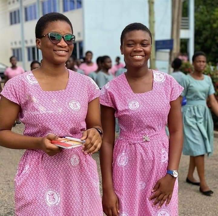 AfricaFactsZone's tweet photo. Ghana introduces locally made African attires as school uniforms. https://t.co/hR9R5f7tl4