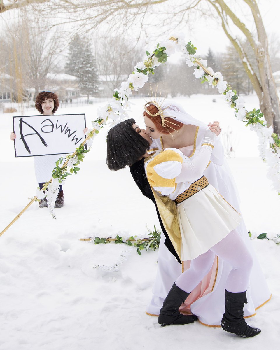 things are looking up here in Duloc 💍👑✨