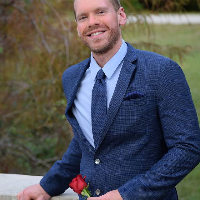 Btw, just for the sake of being thorough... Matt does have a couple other photos. He posted once on Instagram.Left guy Matt Pelletier, right guy Matt Fox. Amiright?!