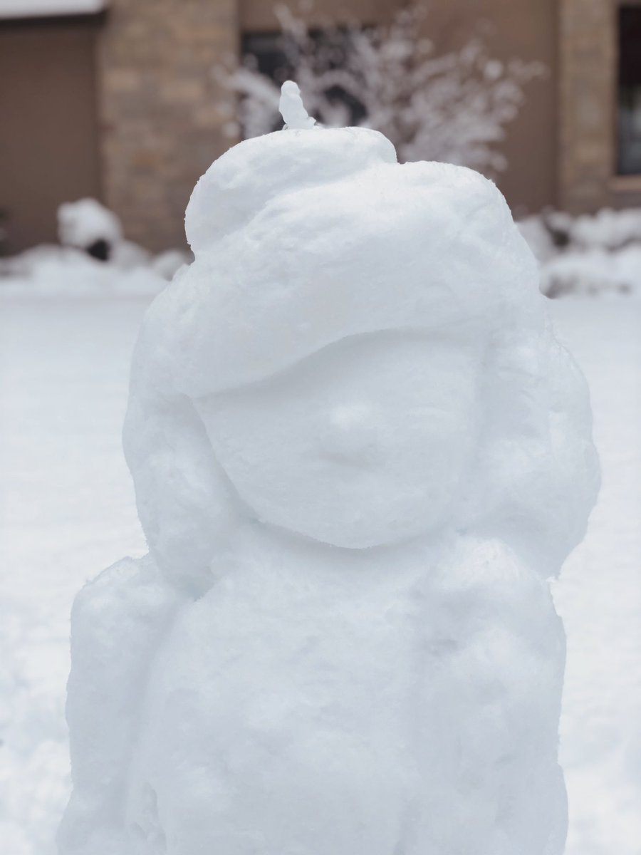 ImagiEngine's tweet image. Valentine’s Day snow sculpture @OWSFourth @katyapalladina