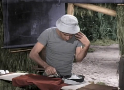 GIDukeWilli789's tweet photo. Gilligan vs. Duke in the t-shirt...Who wore it better? #surferduke https://t.co/46CMS61TFK