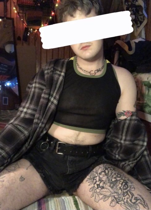 🍑🎊🍆 https://t.co/004GKyOYw2