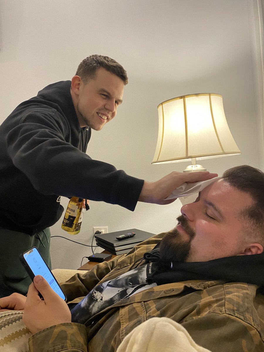 Texas has been fun so far, need to drink some pedialyte before we go to the studio 😪😪