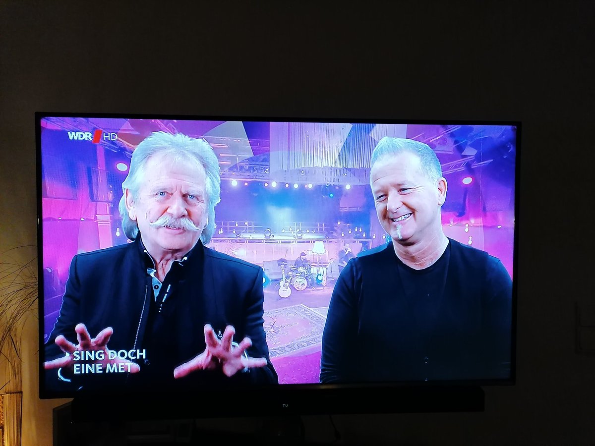 #detlefsteves spielt jetzt bei den Höhnern... Man kriegt auch nichts mit in dieser Krise! #kölschestauschkonzert #singdocheinemit #wdr #hotoderschrott #karneval2021 #höhner #hoehner #lauterbach