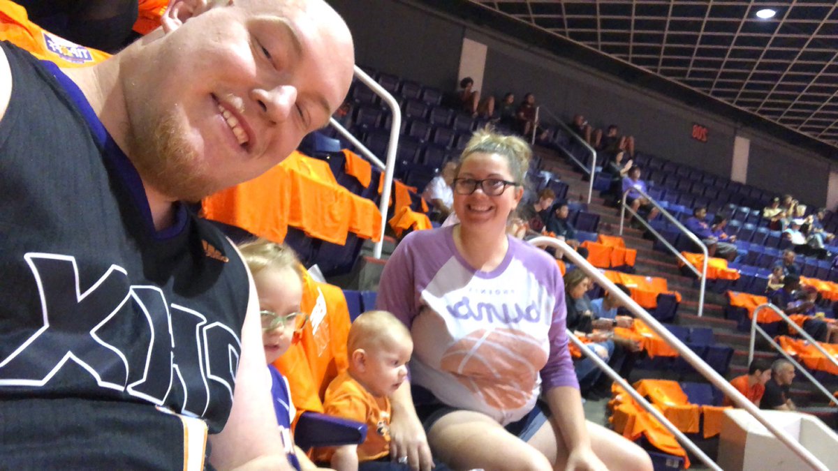 delmoplayed's tweet image. @AmberWaddell16 just like old times we can take the kiddos now that we are vaccinated especially since we missed our first opening day in 4 years 😩😩😩