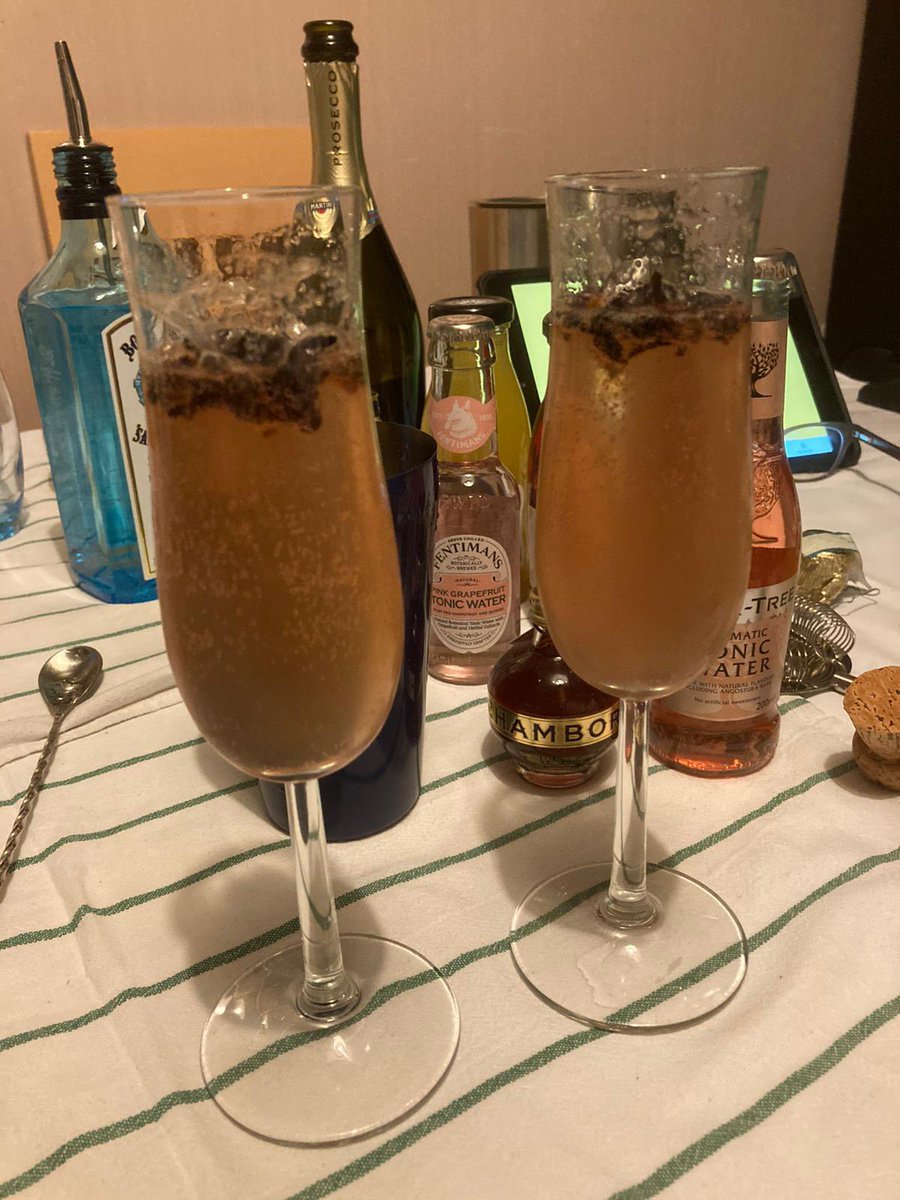 sivreja's tweet image. Almost exactly 4 years ago we were @homeofbombay for a cocktail masterclass. Today they came to us! #bombaydistillery #virtualvalentines