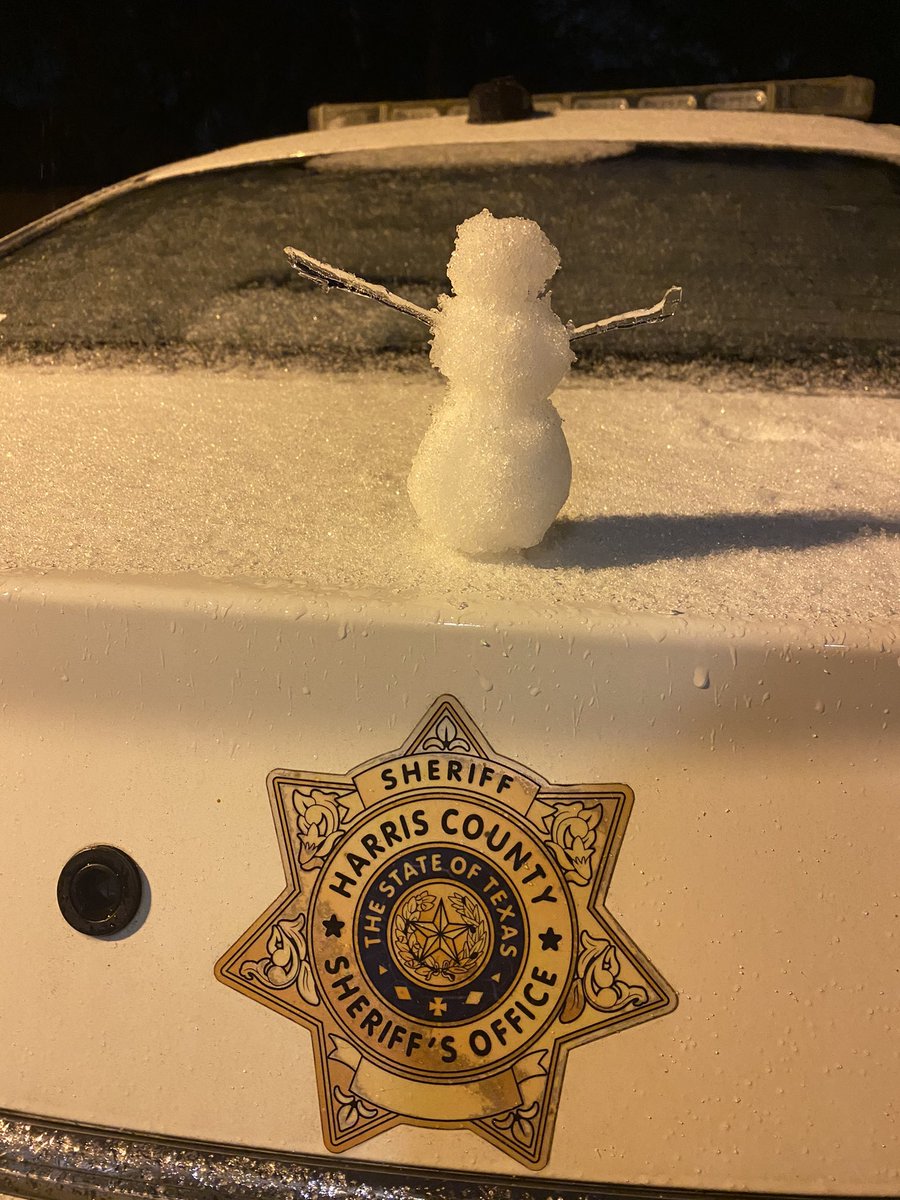 HCSO_D5Patrol's tweet image. The Harris County Sheriff’s Office would like to encourage everyone to stay off these dangerous roadways if at all possible.  Use this time to build a snowman!!!