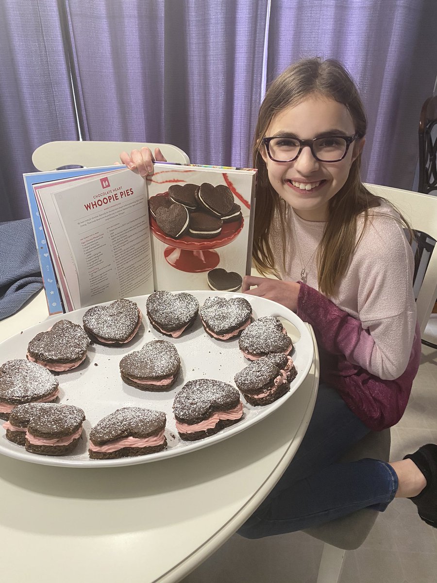 Jennifer_Tromp's tweet photo. @RosannaPansino you inspired our Valentine’s Day dinner and dessert ... my daughter loves you and was so excited to create her first meal out of your cookbook tonight! https://t.co/uqqLcHEzKd