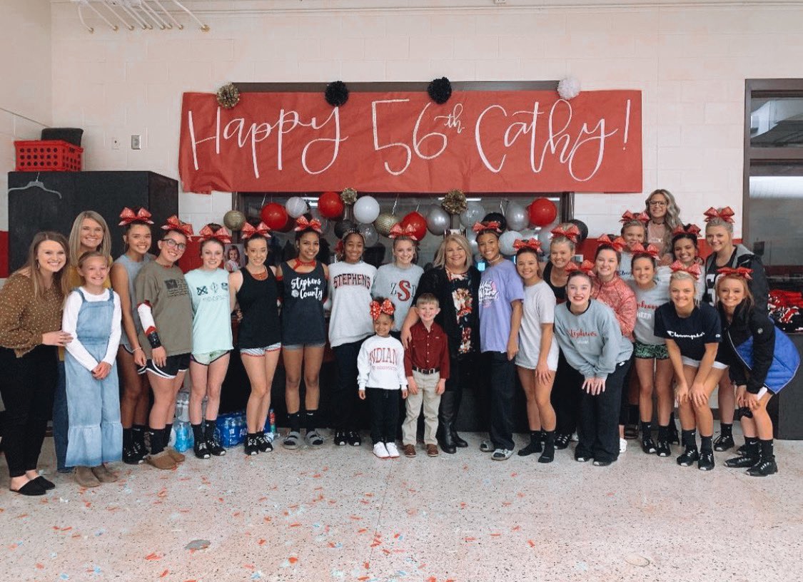 comp_girls's tweet photo. Loved celebrating our coaches early birthday, thank you for all you do for us !! #cantwaitfortuesday #thetimehascome ❤️🤍 https://t.co/ug7HdMqCV4