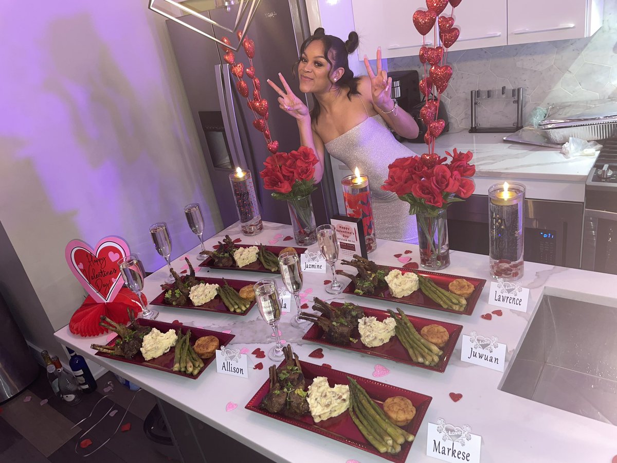 delonteeee's tweet photo. Happy Valentine’s Day.🥰❣️ My final event of the weekend. I had so much fun doing this. Truly thrilled with how everything came out from the food to the decor. #BlackChefs #ITravel #YourFavChef 🥰❣️❤️❤️❤️ https://t.co/GzwZDRRbDE