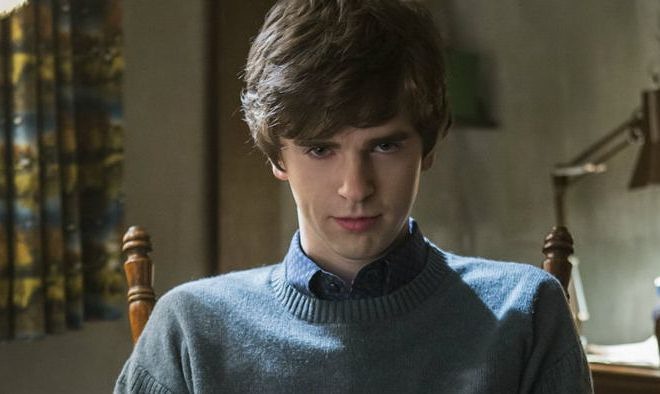 HAPPY BIRTHDAY BONNE FÊTE FREDDIE HIGHMORE!!      