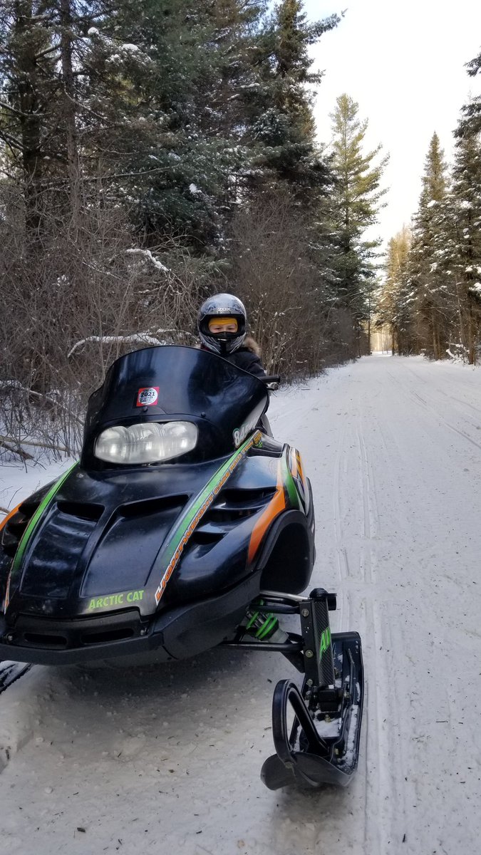chubs168's tweet photo. @ElliceSwampers great day to ride in the swamp! Seen many many sleds and people out for a walk. Great work! #gosnowmobiling https://t.co/gzTcf393cd