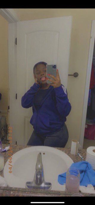 NCAT25_ROLLCALL's tweet photo. hiii i’m annie i’m going to be a marketing major and i’m 100% committed to a&amp;t ! y’all hmu @a_anniee https://t.co/2HtFMLw3dt