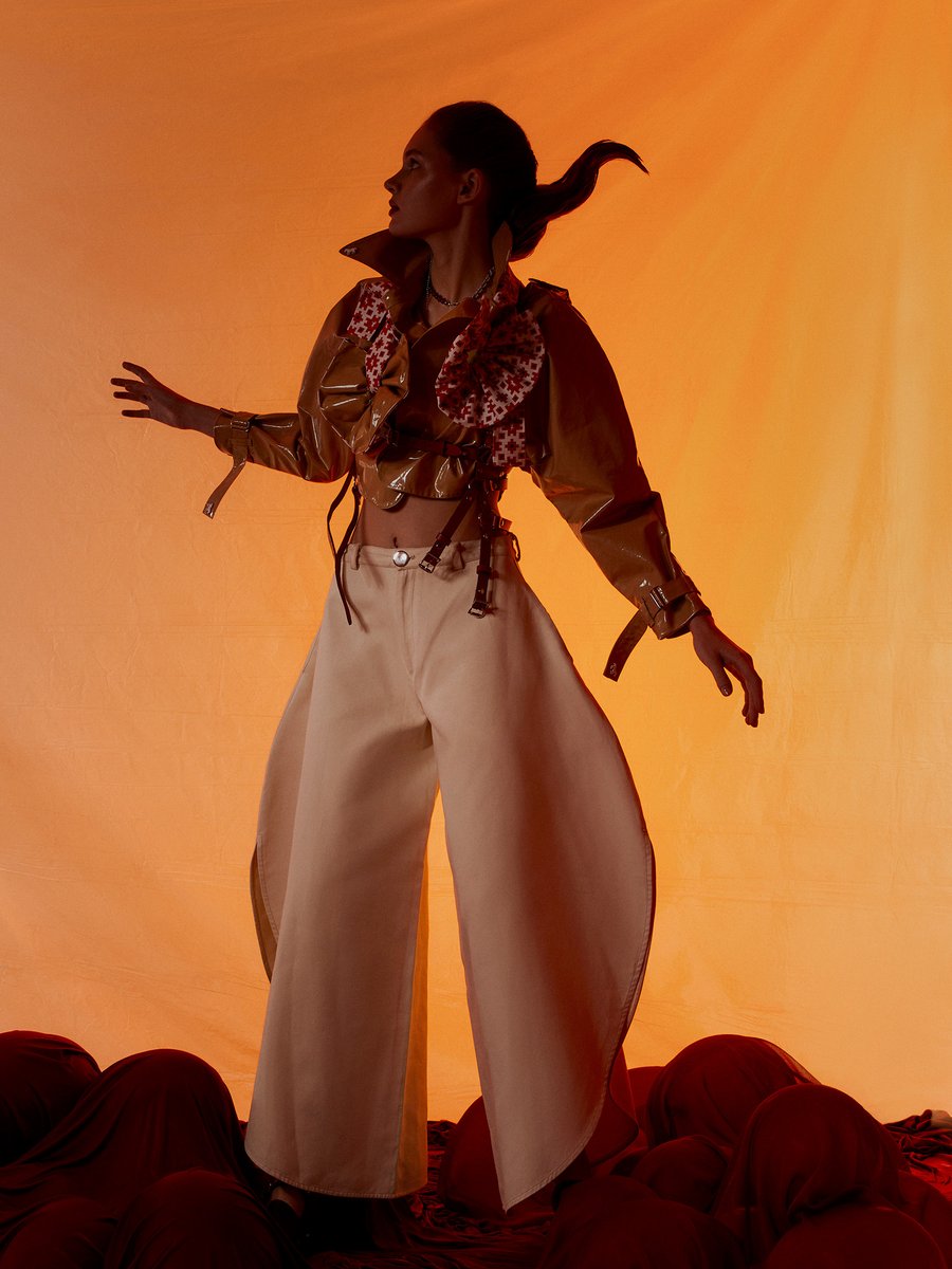 Full look #Sadaels featured at METAL Magazine
metalmagazine.eu/en/post/editor…