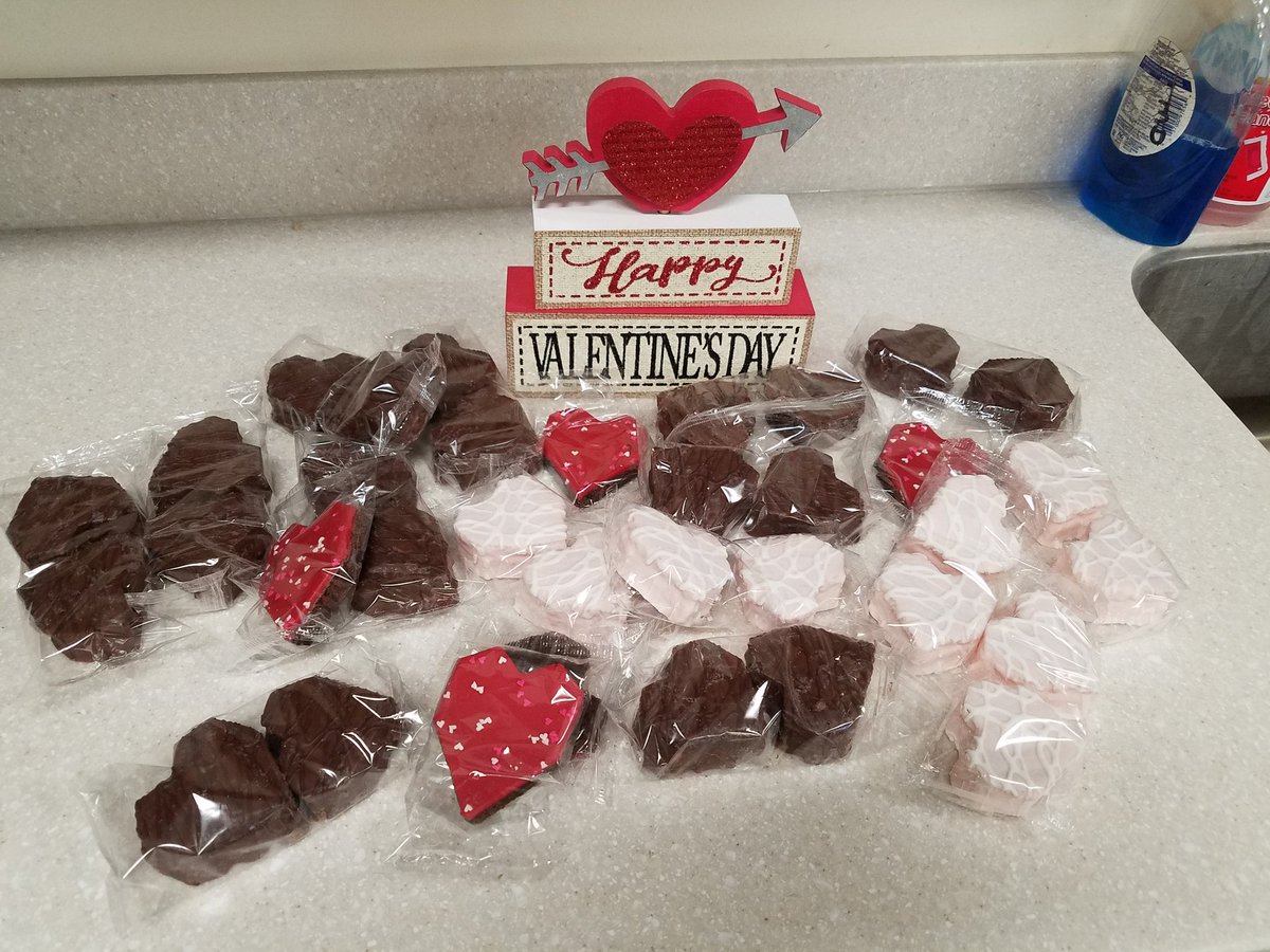 #Team4164
A little something sweet for our awesome associates on Valentine's Day  @mcrysta28 @MikeChmiel1 @Jeremy_Gray_HD @Stylist_4_You_