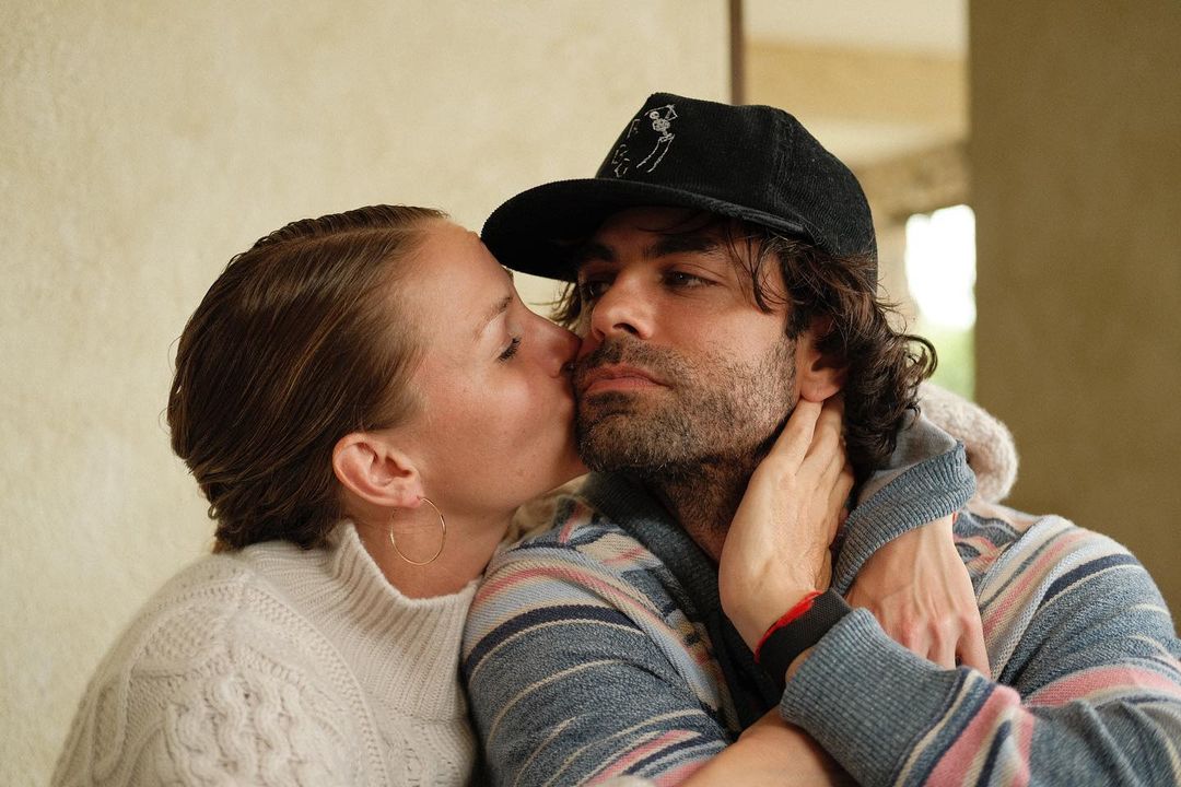 ProJenardo's tweet photo. "A series. Thank you for loving me the way you do. Gracias por llenarme de tanto amor.
Happy Valentines ❤️" G to J #jenardo / #gmo ❤❤❤ https://t.co/1103ZF57TF