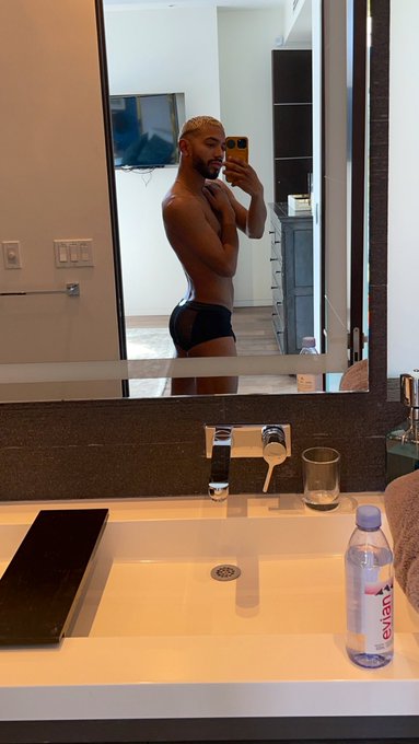 y&rsquo;all are in for a treat after you see what was just cooked up 🤯🤯 https://t.co/ydUDMupc8F<a href="/tag/merrychristmas"class="tags"><span>#merrychristmas</span></a><a href="/tag/naughtylist"class="tags"><span>#naughtylist</span></a>