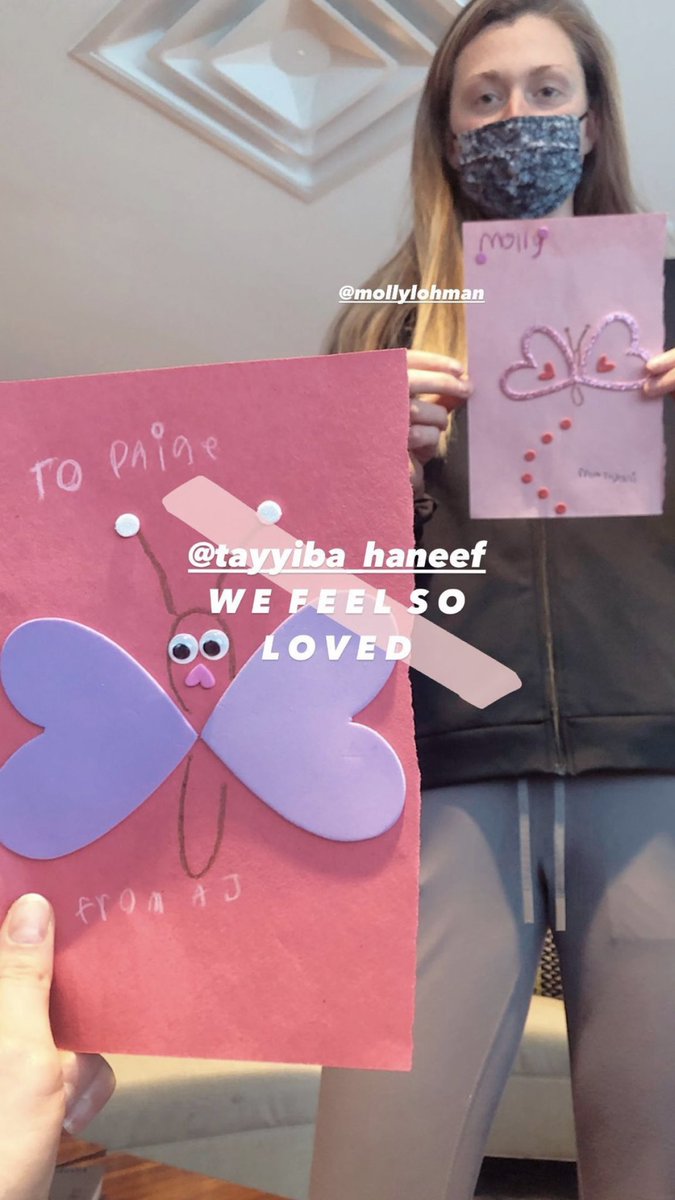 AUProSports's tweet image. Homemade cards from @Typeezy143’s kids, a special gift from @dallas_sports, and more! 🥺

We always enjoy treating our athletes but especially on a loving day like today ❤️ #HappyValentinesDay!
