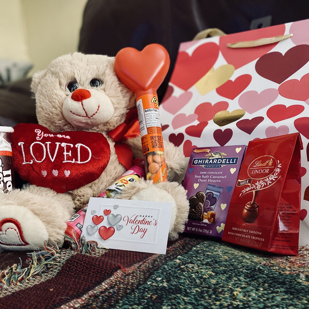authoramybrooks's tweet photo. Got struck by the sneaky romance ninja 😍🥰
I love you forever and ever, Amen ❤️❤️❤️ https://t.co/oiEWZAwQrr