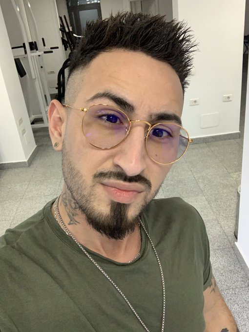 Is my brithday i wish you can come ti make my day https://t.co/dbifcmnOr8 @MaleCams @MaleCams3 @MaleCams2<a href="/tag/smoke"class="tags"><span>#smoke</span></a><a href="/tag/master"class="tags"><span>#master</span></a><a href="/tag/alphamales"class="tags"><span>#alphamales</span></a>