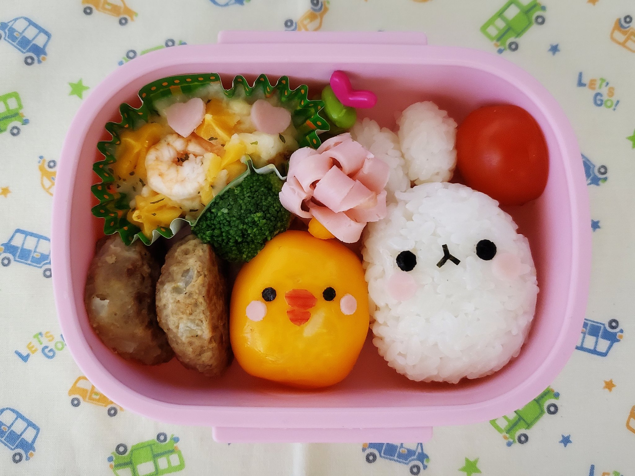 みずき 今日のお弁当 ひよこちゃん 足が可愛い 黄色デコフリ消費に お弁当 キャラ弁 おにぎり ひよこ ヒヨコ デコフリ 幼稚園 お弁当記録 T Co Cwn8pxxpyr Twitter