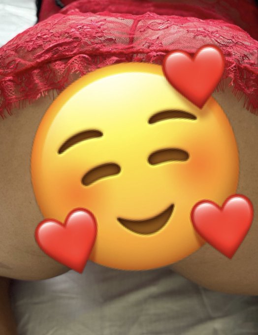 Have a bite !  Subscribe for a taste 👅   I have a #Valentine special coming tonight !   #onlyfans  #onlyfansnewbie #Valentineday<a href="/tag/valentine"class="tags"><span>#valentine</span></a><a href="/tag/valentineday"class="tags"><span>#valentineday</span></a><a href="/tag/onlyfans"class="tags"><span>#onlyfans</span></a><a href="/tag/onlyfansn"class="tags"><span>#onlyfansn</span></a>