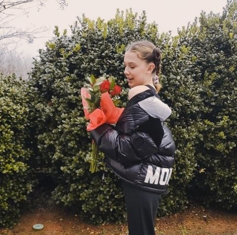 milliebbmexico's tweet photo. feliz san valentín ♥️ https://t.co/Mjo4tJVUBy