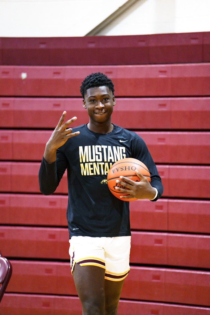 Just a kid with a dream💫 #freeyamind