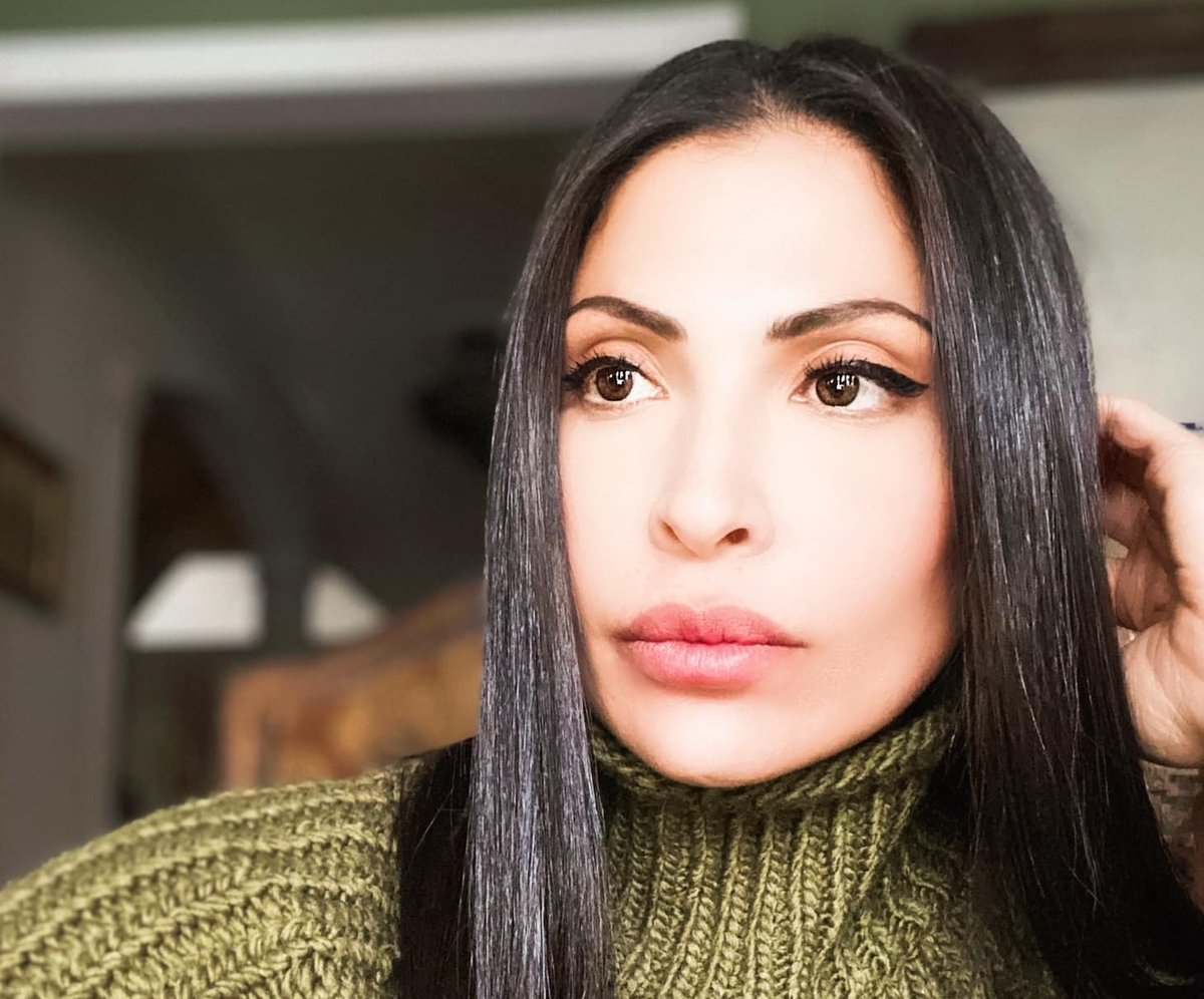 TiniAsistente's tweet photo. π STUNNING SUNDAY LOVE GODDESS π is @UTheKnockOut β¨π.
ππ§π»ββοΈ#SundayGoddessUrs β¨π
πβ¨ #UrsulaStolf l #AdoreTheStunningSundayGoddess l #ValentinesDay #CanadianGoddess l #Stolfism l #BestCultEver l #JoinTheStolfism l #RT l #Follow β¨π https://t.co/OUUWOYeZjm