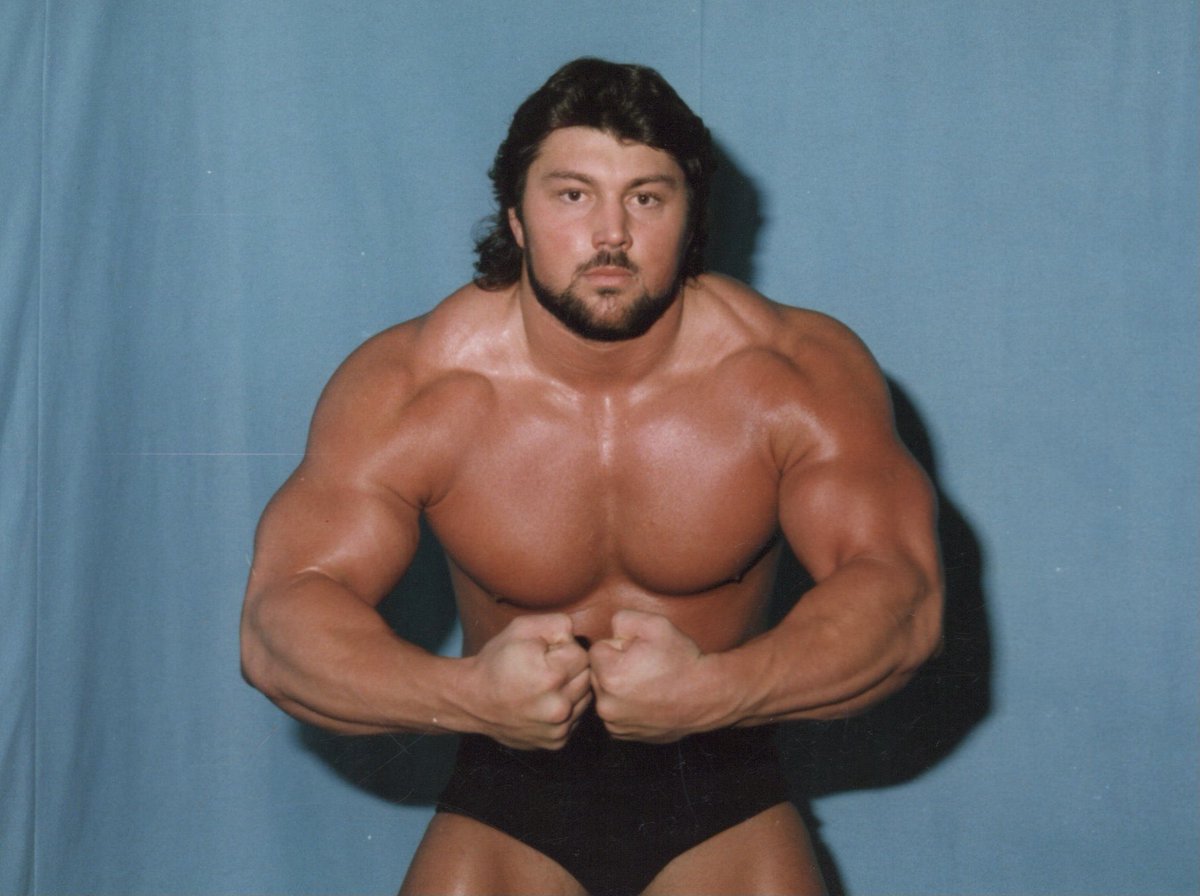 Steve Blackman during his Stampede Wrestling days.pic.twitter.com/kfOJ5WLNj...