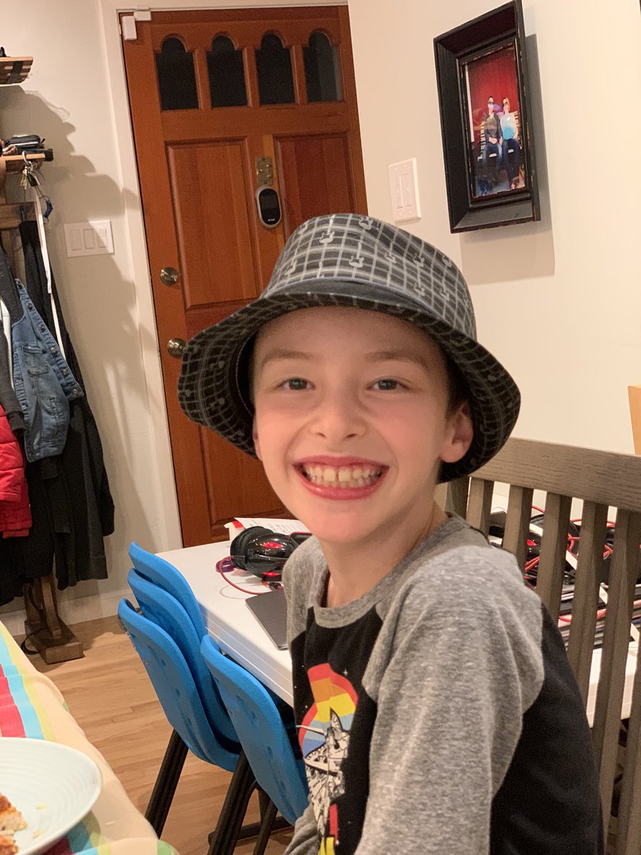 BananAlan's tweet photo. @POTUS  my son Rex challenges you to a round of Mario Kart anytime! https://t.co/uF6PCP4sQZ