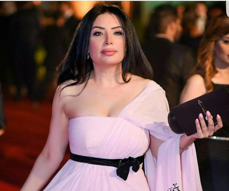 بوابة الوفد بالفيديو.. عبير صبري مبحبش انشر صور هدايا جوزي علشان شعور الناس