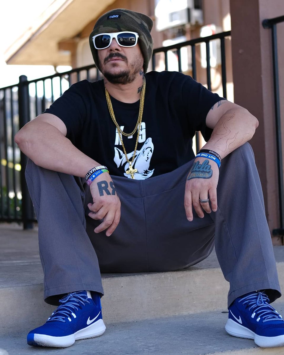 kdog_k9recordz's tweet photo. Don't like me? I don't care. It's still a beautiful day in my neighborhood.😉 K DOG 

Não gosta de mim? Eu não me importo. Ainda é um lindo dia no meu bairro.😉

No me gustas No me importa. Todavía es un día hermoso en mi vecindario.😉
#NoMoreDaysOff #KDog #k9recordz https://t.co/KxocvGHfKn