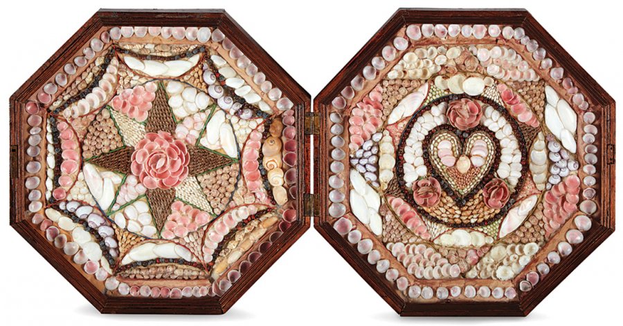 AntiqueDigest's tweet photo. Double-sided shellwork sailor’s valentine, Barbados, late 19th century, sold for $3500 (est. $1500/2500) at @FreemansAuction (04/28/20) #antiques #antique #art #artist #Americana #valentine #ValentinesDay #sailor #Barbados #shells #shellwork https://t.co/hRUXxoc9Va