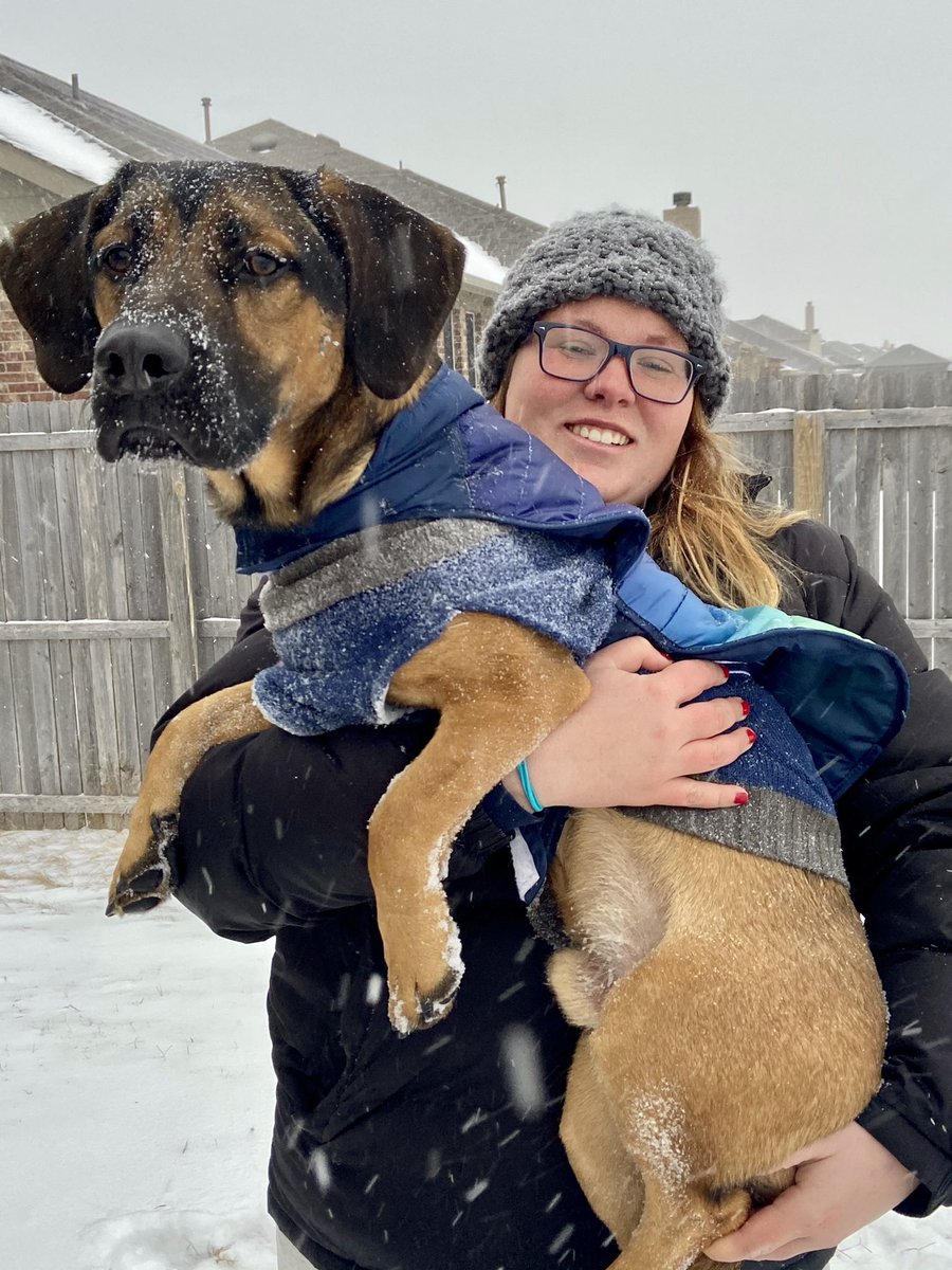 maddierea18's tweet photo. There is snow place like home and there is snow body like Jax. https://t.co/RdbBucZ0TJ