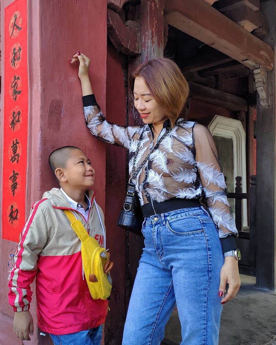 lybichchau's tweet photo. Ai qua phố hội chùa cầu
Để thương để nhớ để sầu cho ai https://t.co/5uBT4cGWq6