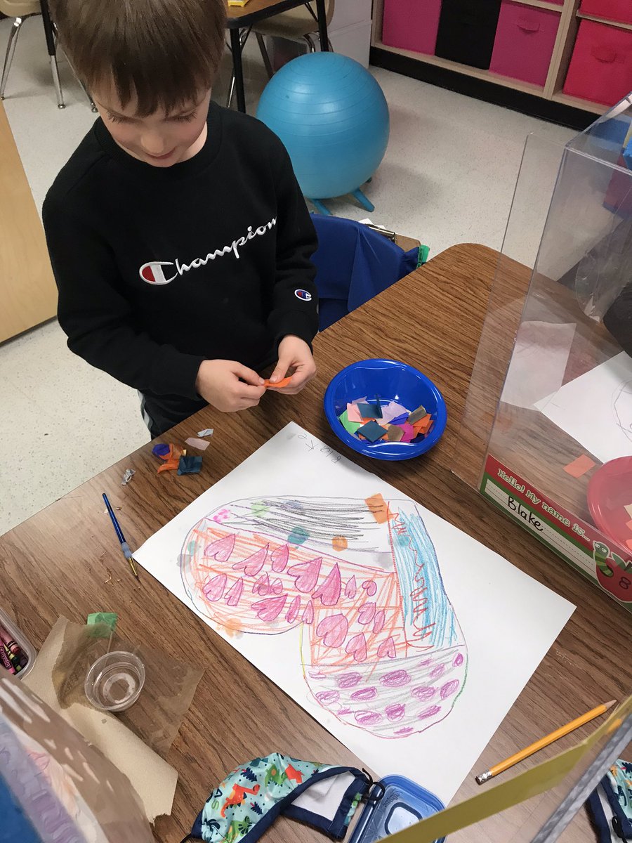 kovach_brittany's tweet photo. Happy valentine’s Day from my amazing Nebbie Artist! Kinder and 1st did such a great job learning about artist that use Hearts in their work! https://t.co/ZzSiro2LD8