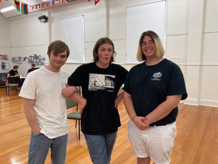 det Brune tweet media