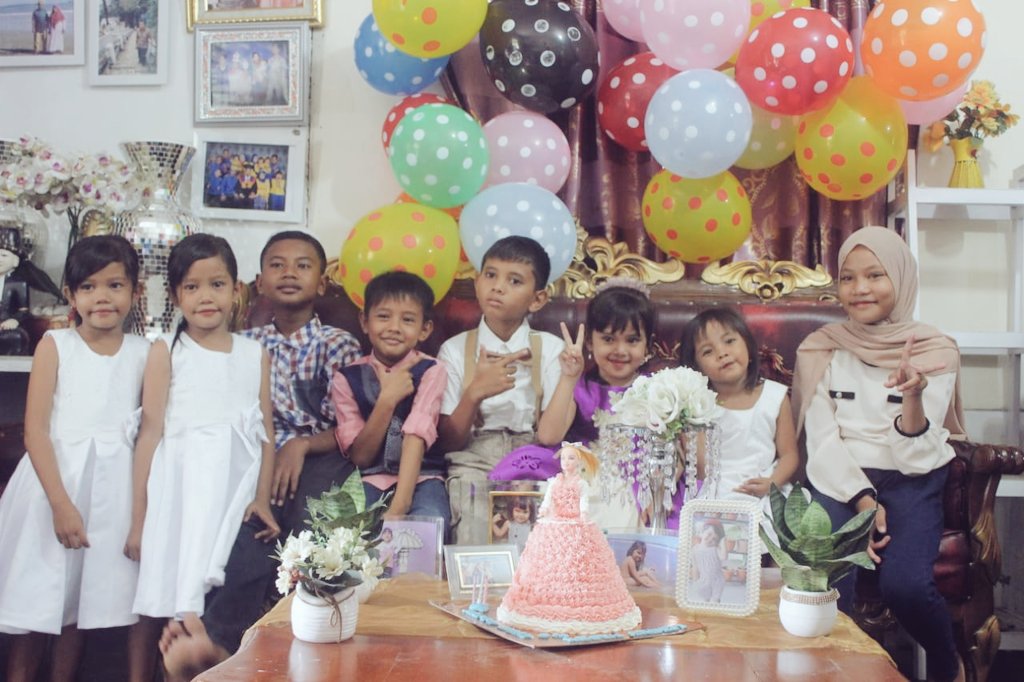 Alhamdulillah. MashaAllah uda punya 8 Ponakan sekarang. Allah maha baik🌻🌻🌻🌻