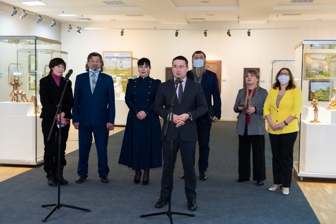 kazankremlin's tweet photo. 12 февраля состоялось открытие выставки «Зеркало жизни» в Выставочном зале «Манеж» https://t.co/DSU2XbZra4