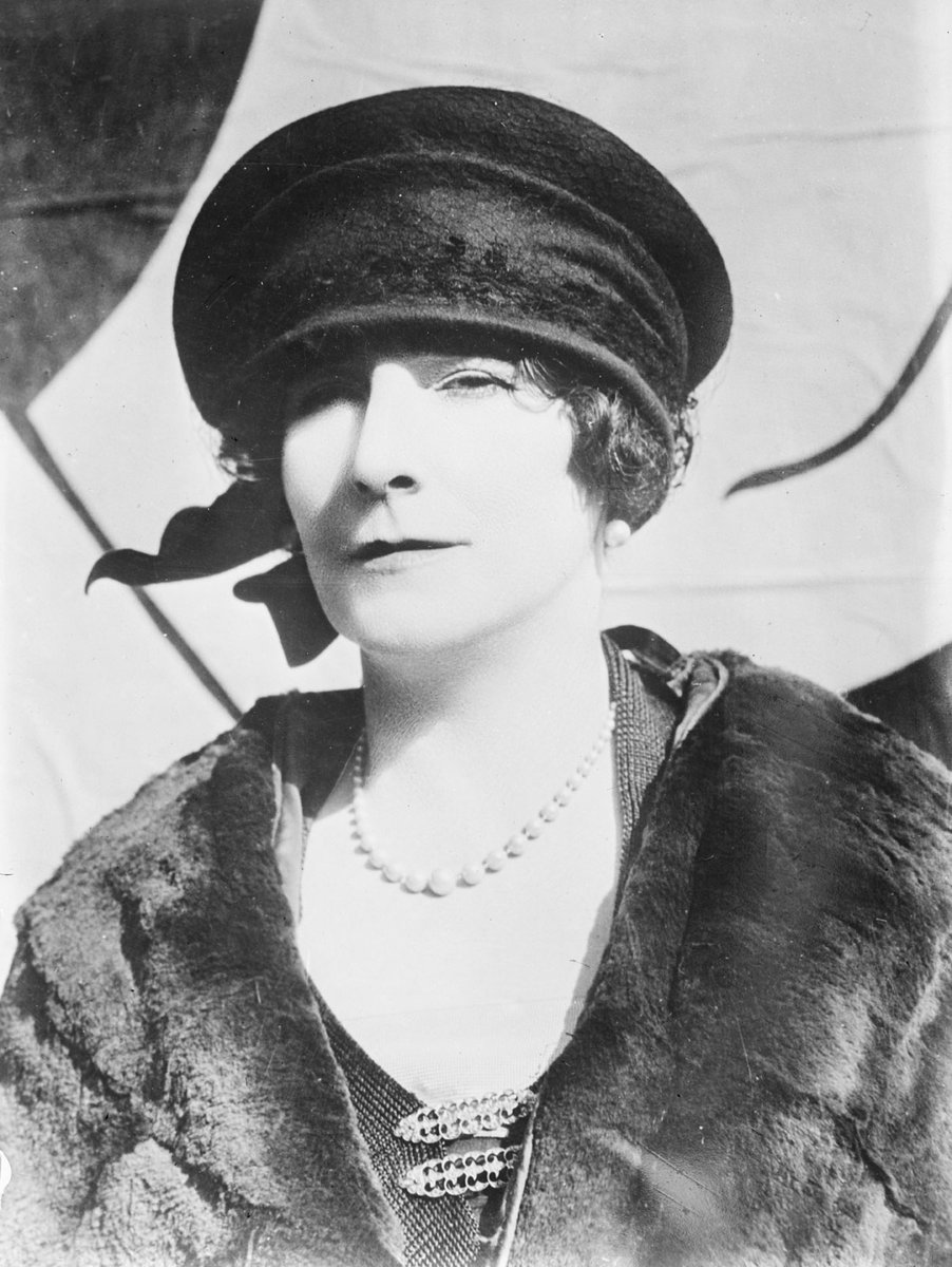The thread is coming to an endA few early films I couldn't find. According to BFI, Dinah Shurey was probably Britain’s only female feature film director of the 20s. In the 1930s, novelist Elinor Glyn (her picture) is credited in directing two films  #BritishWomenDirect