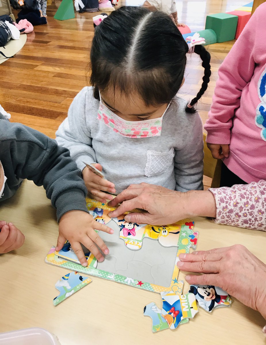 御前山認定こども園 つくし組 好きな遊びを見つけて 楽しんでいます 御前山認定こども園 認定こども園 常陸大宮市 保育 茨城 未満児 室内遊び 富士見ヶ丘認定こども園 愛保育園 みらいの苑 子育て パパ ママ 御前山認定こども園 つくし組 好きな遊びを見つけて 楽しんでいます 御前山認定こども園 認定こども園 常陸大宮市 保育 茨城 未満児 室内遊び 富士見ヶ丘認定こども園 愛保育園 みらいの苑 子育て パパ ママ