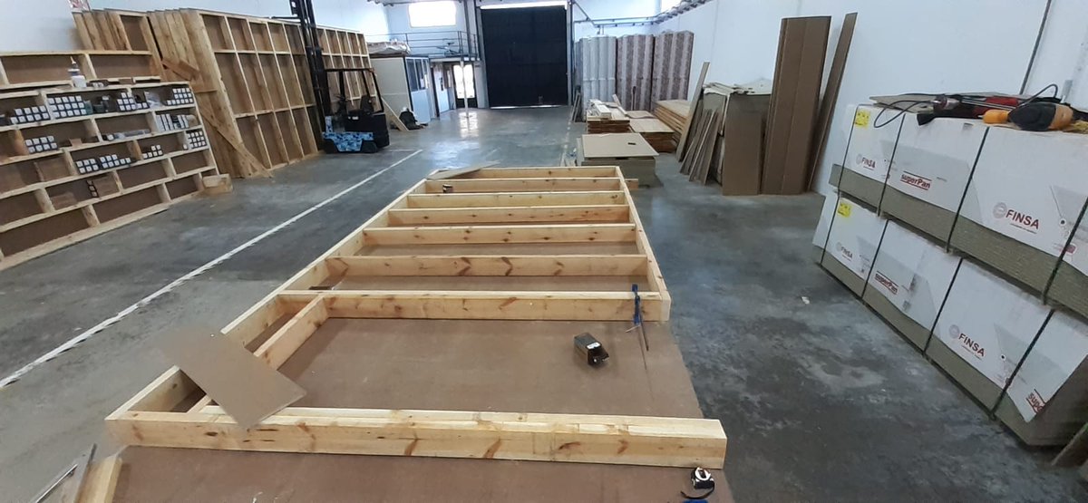 IBIAE's tweet photo. #Fustea participa en el primer proyecto de distrito ecológico de España. Aporta valor añadido con su experiencia en la #construcción de estructuras de #madera proveniente de una explotación sostenible. 👉https://t.co/KgKUrSylkm https://t.co/DiW7rbVPs4