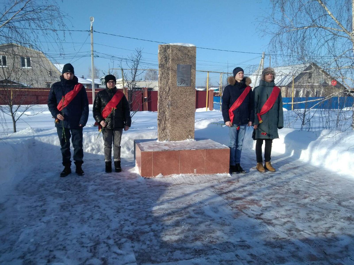 nsem_2019's tweet photo. Сегодня 15.02.2021 вспоминаем  День вывода войск из Афганистана. "И не исчезнет  память  в наших сердцах....." https://t.co/yocZ9angGx