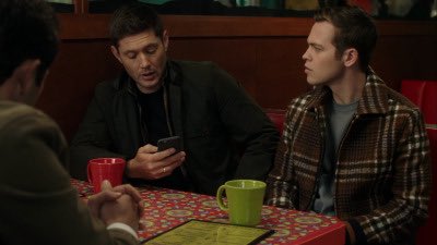 someone editing wedding rings onto deancas?? your brain is so big!!