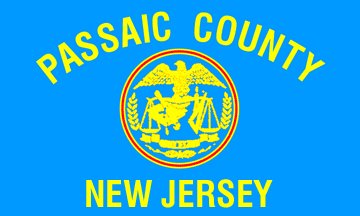 PASSAIC COUNTY: Way too much text and a low quality seal! Again! Plus if you have a county that looks exactly like two diagonal checks why not give the flag some checks?